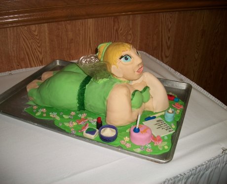 a disastrous Tinkerbell cake