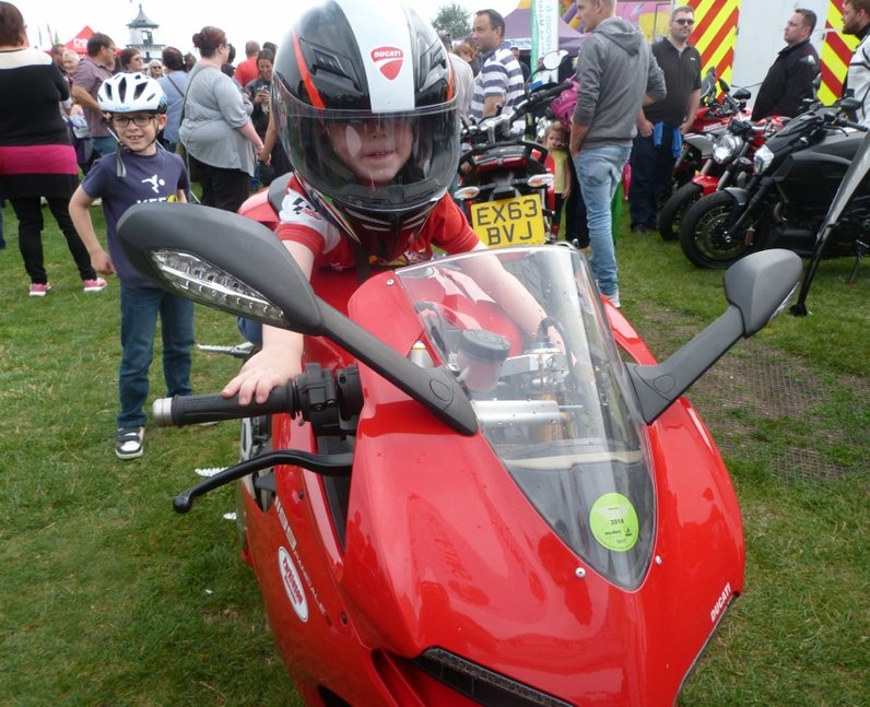 Heart Angels: EAA Motorcycle Run