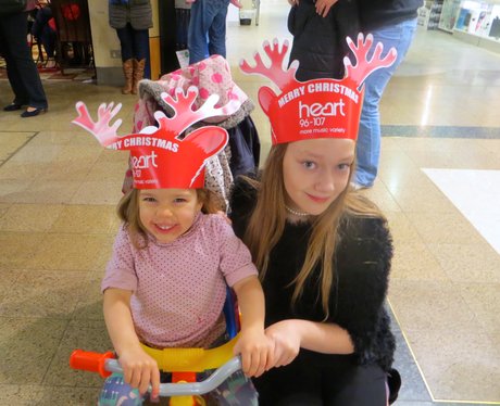 Centre:MK Christmas Parade