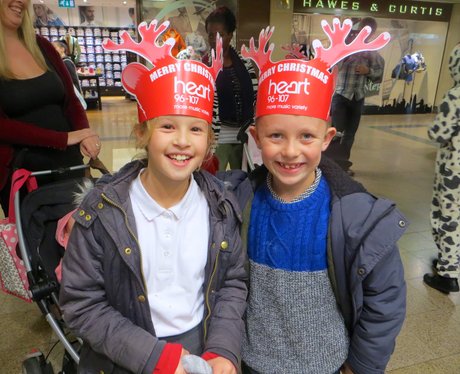 Centre:MK Christmas Parade