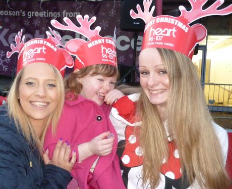 Heart Angels: Rainham Christmas Light Switch On (2