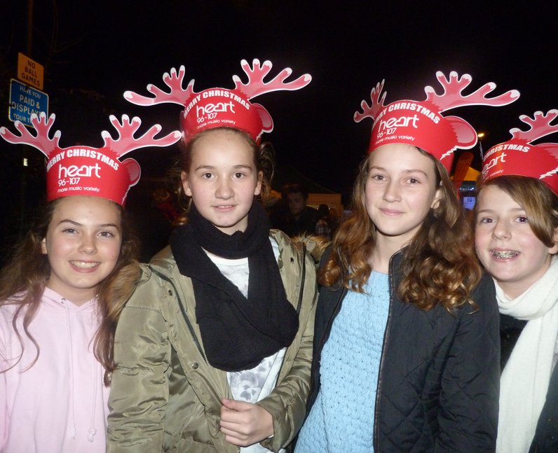 Sawbridgeworth Light Switch On (28 November 2014)