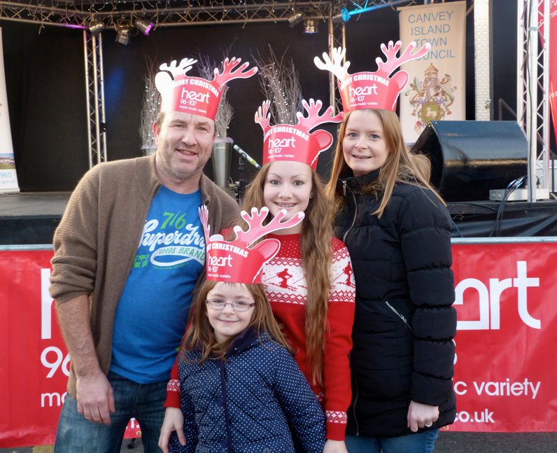 Canvey Island Lights Switch On (29 November 2014)