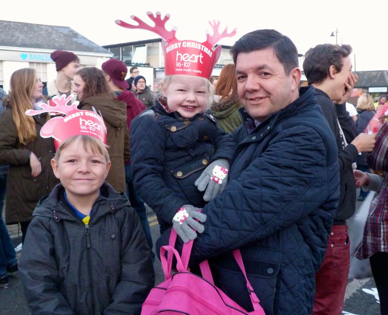 Canvey Island Lights Switch On (29 November 2014)