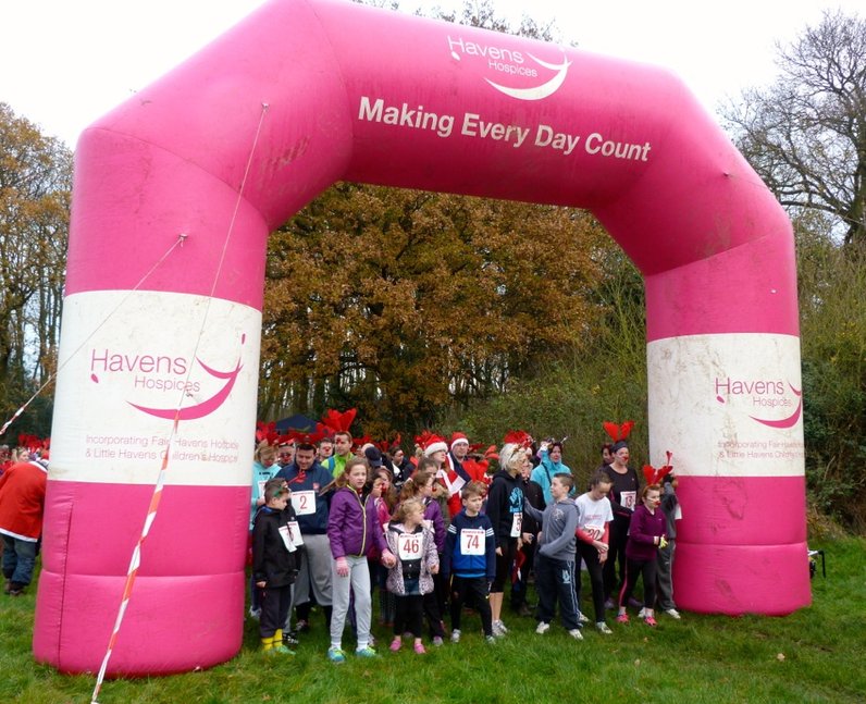 Havens Hospice Santa Run (7 December 2014)