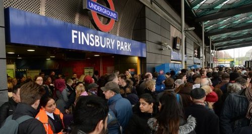 Finsbury Park station overcrowding