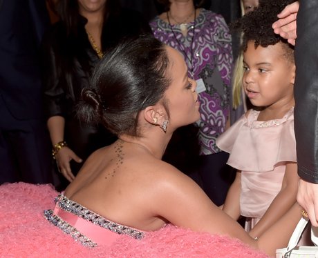 Rihanna and Blue Ivy Grammy Awards 2015