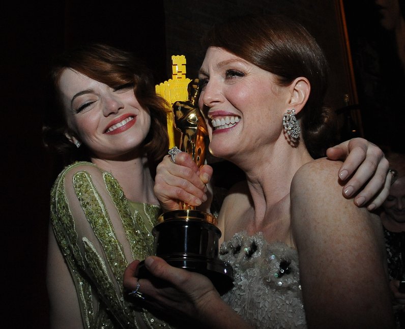 best of emma stone on X: Emma Stone and Julianne Moore at the