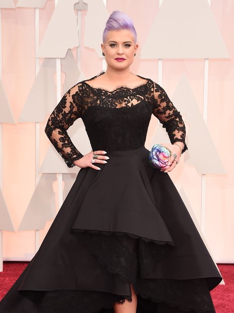 Kelly Osbourne arrives at the Oscars 2015