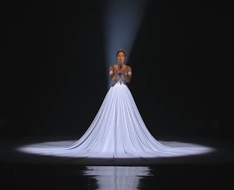Jennifer Lopez live on American Idol