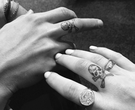 Dougie Poynter and Ellie Goulding's hand
