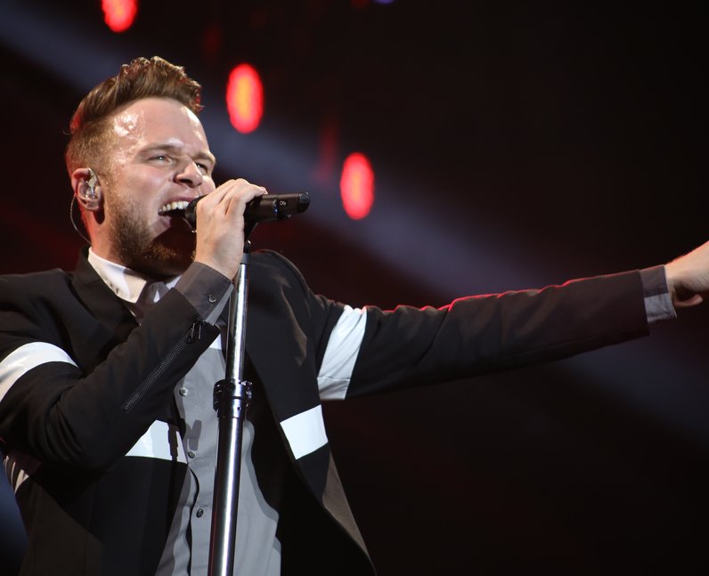 Olly Murs singing his heart out in Birmingham - Olly Murs at the ...