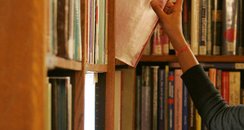 Libraries to be run by trusts 