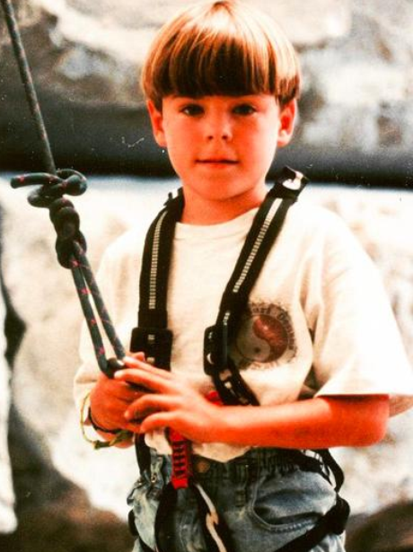zac efron as a child zac efron goes fishing best celebrity throwback snaps zac efron as a child zac efron goes fishing best celebrity throwback snaps