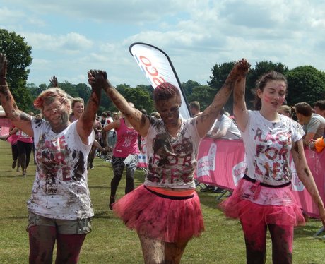 Heart Angels: Maidstone Pretty Muddy - Finish line