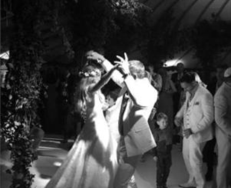 Jacqui Ainsley and Guy Ritchie on wedding day