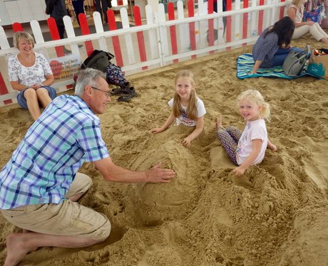 Centre:mk Summer Beach - 6th August 2015