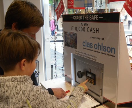Crack the Safe at Clas Ohlson