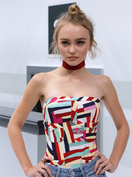 Lily-rose Depp Watches The Chanel Show At Paris Fashion Week. - Best 