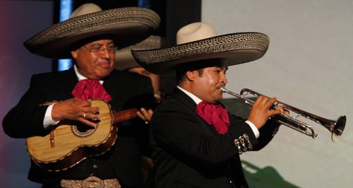 Enjoy A Feel Good Fiesta With These Mariachi Song Mash Ups Heart