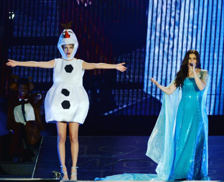 Taylor Swift as a snowman