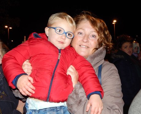 Heart Angels: Bluewater Christmas Light Switch On