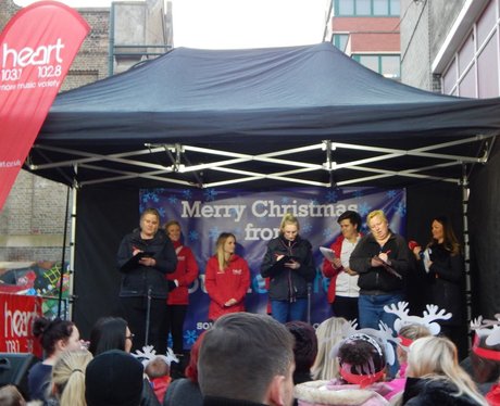 Heart Angels: Chatham Christmas Light Switch On (1
