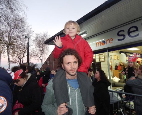 Heart Angels: Rainham Christmas Light Switch On (2