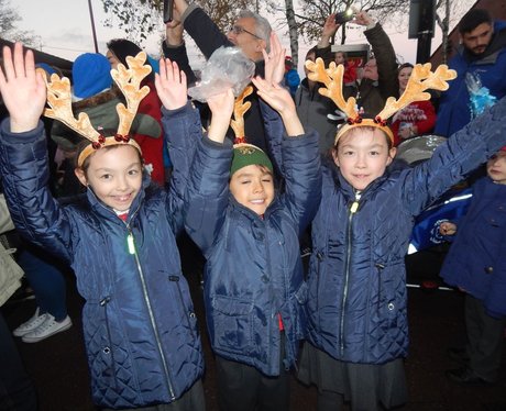 Heart Angels: Rainham Christmas Light Switch On (2
