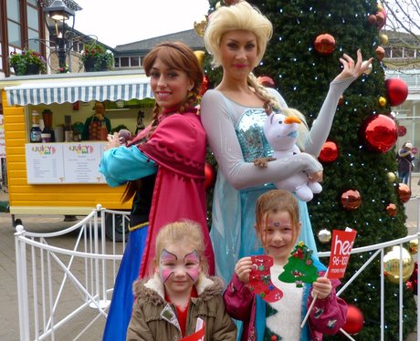 Ana and Elsa took time out of their schedule to ma