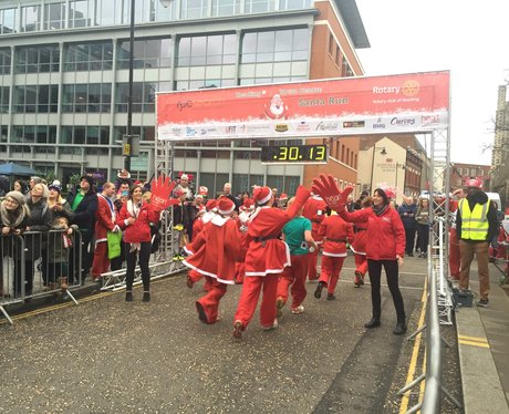 Heart At The Reading Santa Run