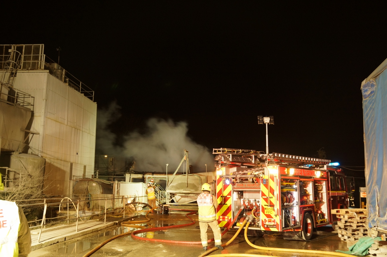 Beds Fire Crews Tackle Cement Factory Blaze - Heart Four Counties