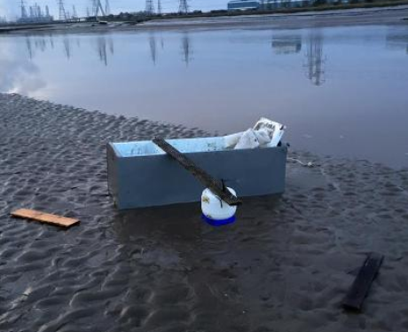 Fridge boat