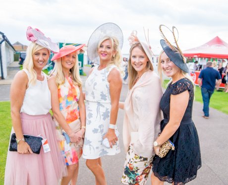 Great Yarmouth Racecourse Ladies Night 2016 - Great Yarmouth Racecourse ...