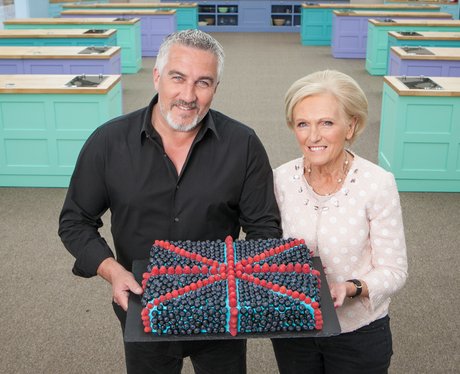 mary berry shows off new hair do