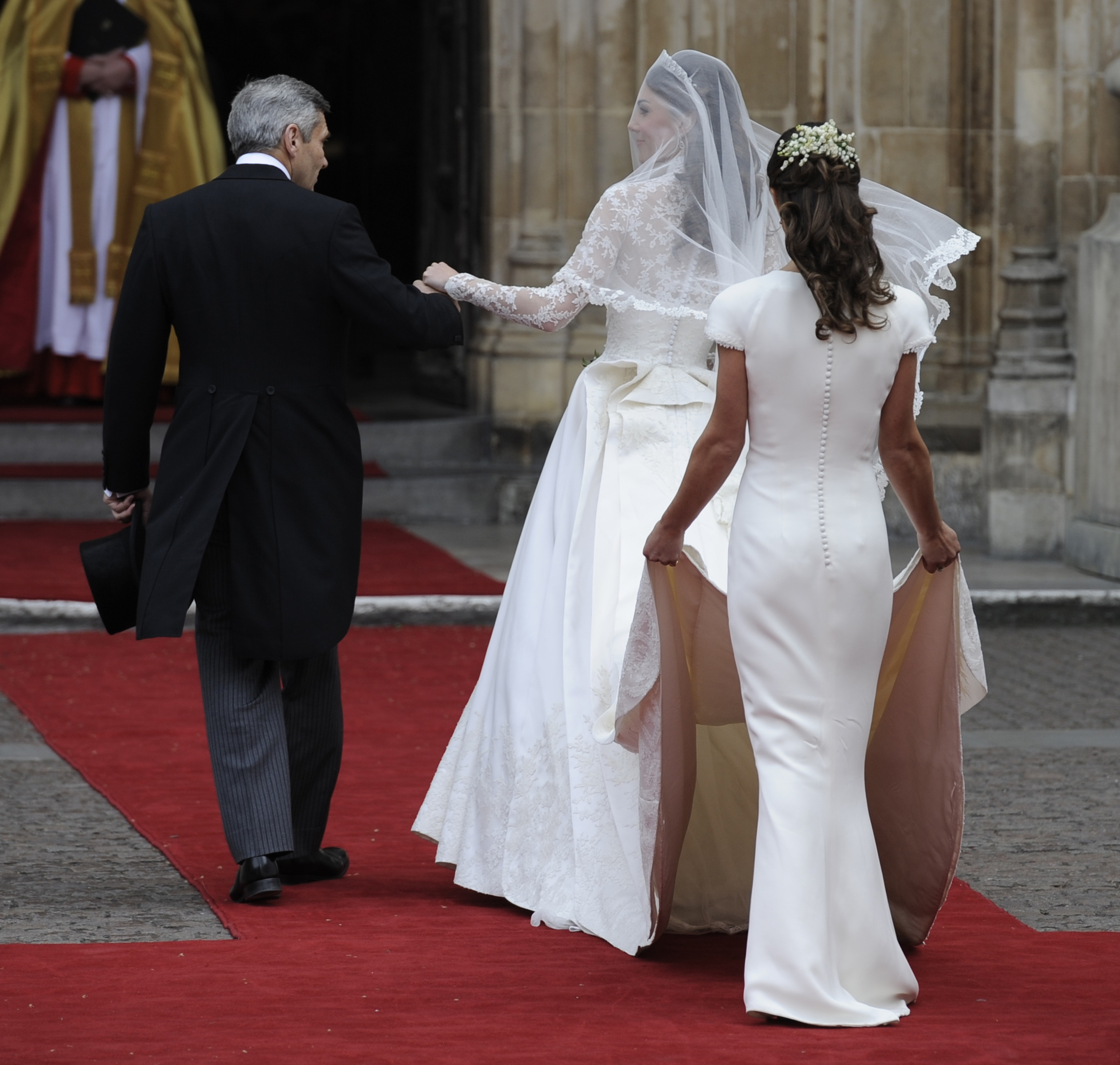 kate middleton dress at pippa's wedding