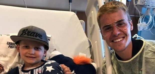 Justin Bieber visits poorly children in hospital