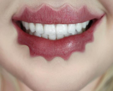 Wiggly lips