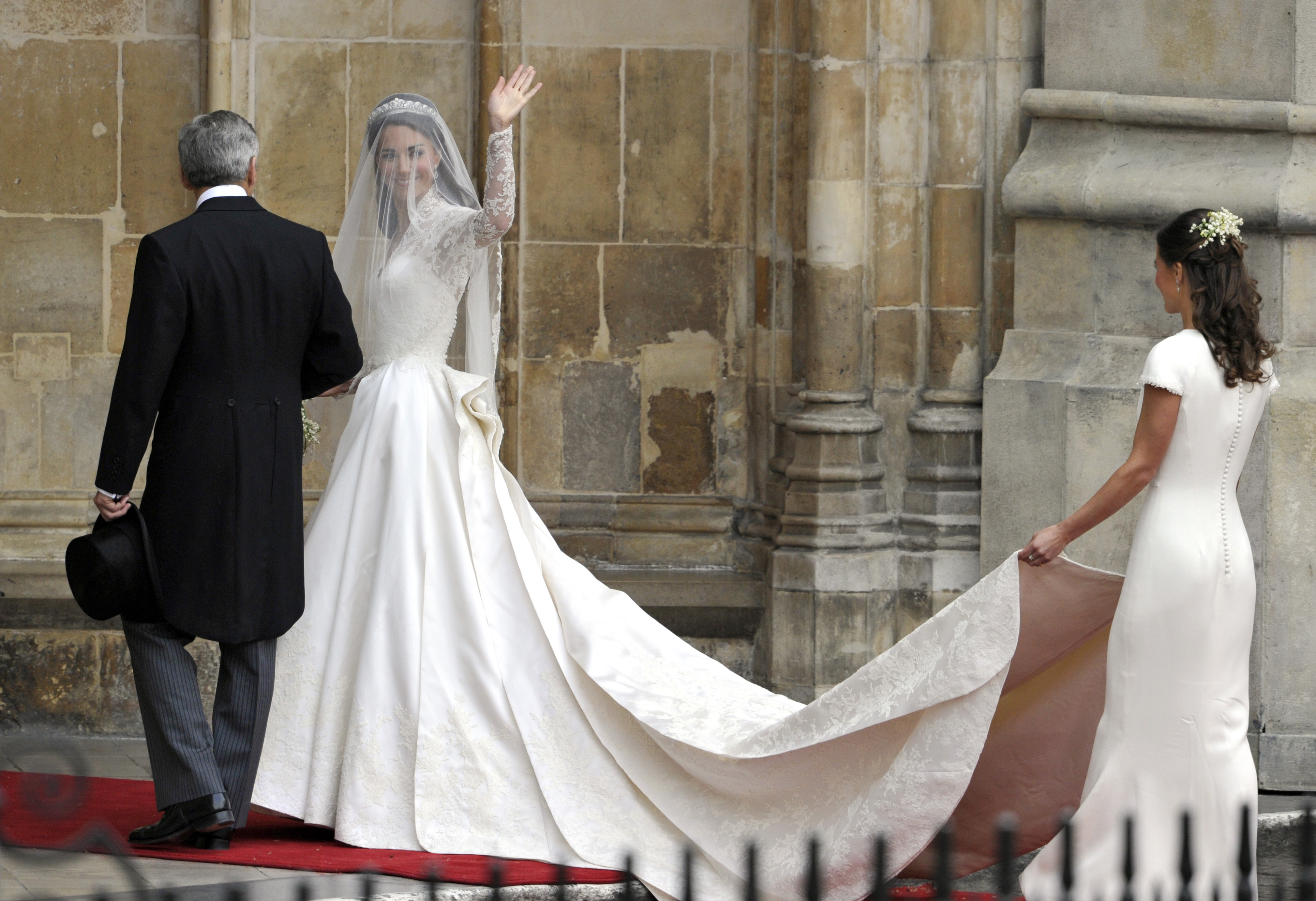 7 of the most beautiful Royal wedding dresses ever