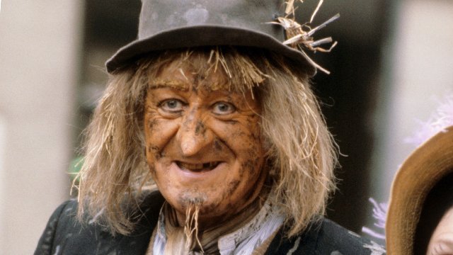 worzel-gummidge-1523265025-list-handheld-0.jpg