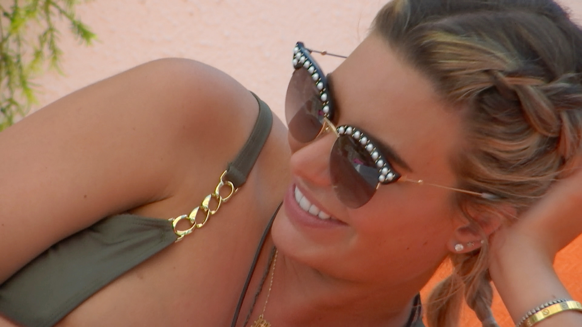 Love island cheap gucci sunglasses