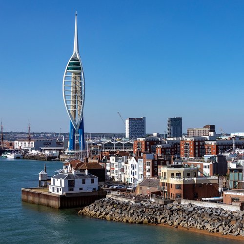 Heart Hampshire Radio turn up the feel good!