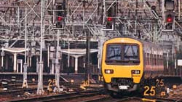 Essential railway upgrades between Kentish Town and West Hampstead taking  place through August Bank Holiday means disruption to services
